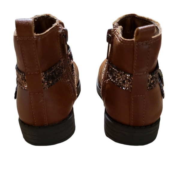 Carters Cathy2 size 8 toddler brown boots - Picture 3 of 7
